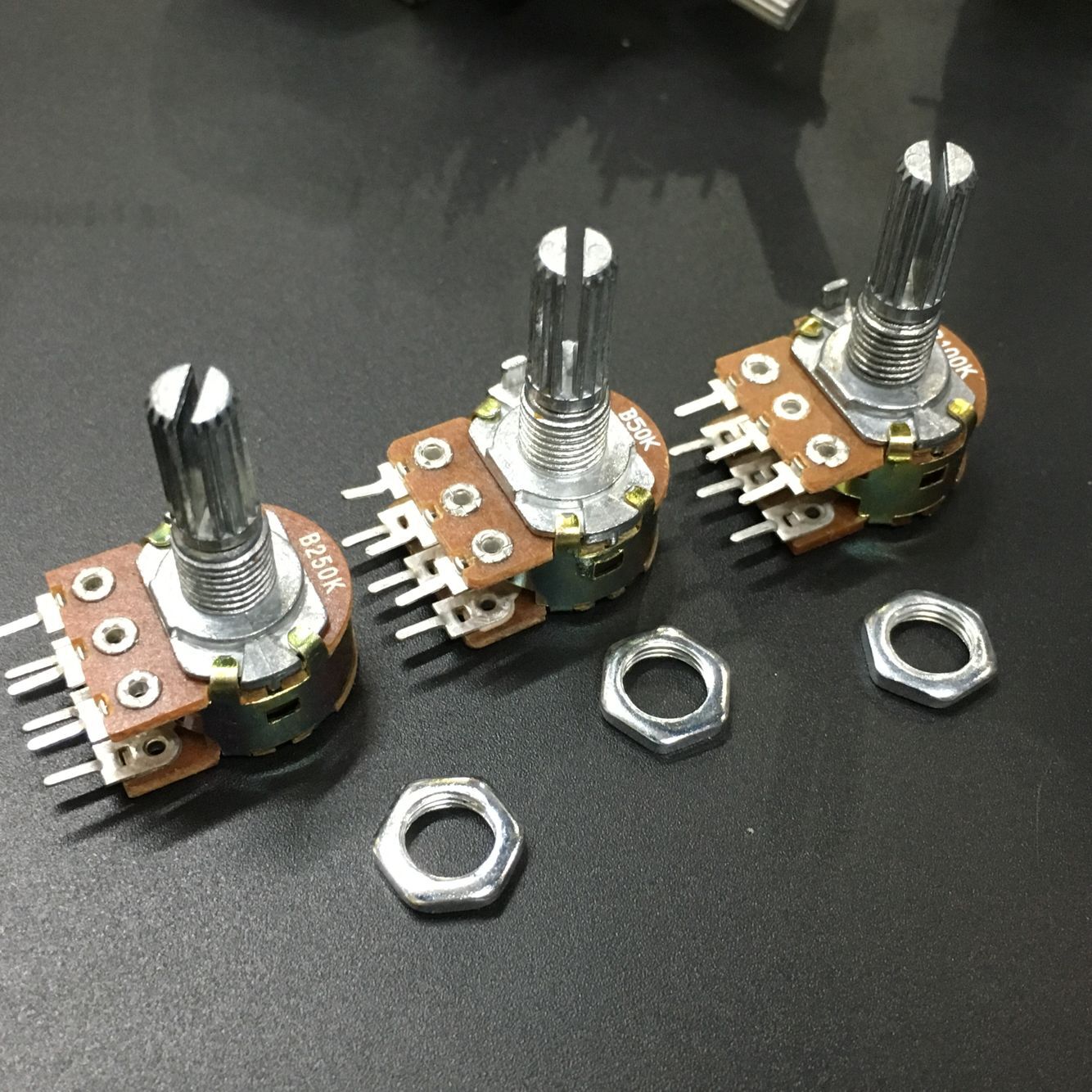 high-quality-16-type-volume-potentiometer-50kb-100kb-250kb-axis